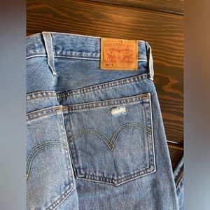Levi’s Distressed 501 Skinny Jeans